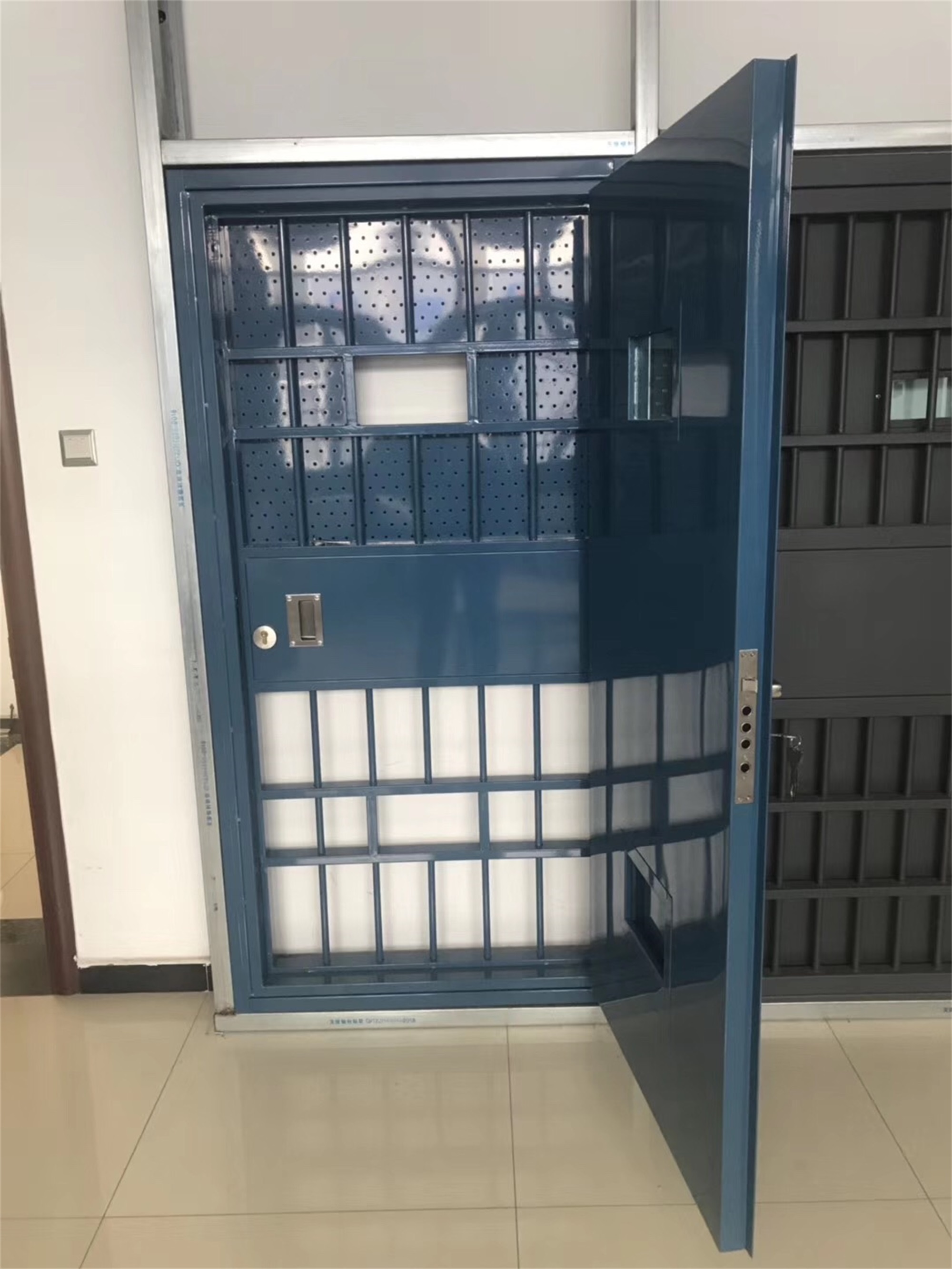 一框雙門